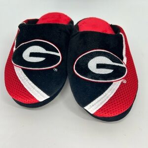Men’s size small 7/8 Georgia Bulldogs FOCO house slippers, big logo. NWOT